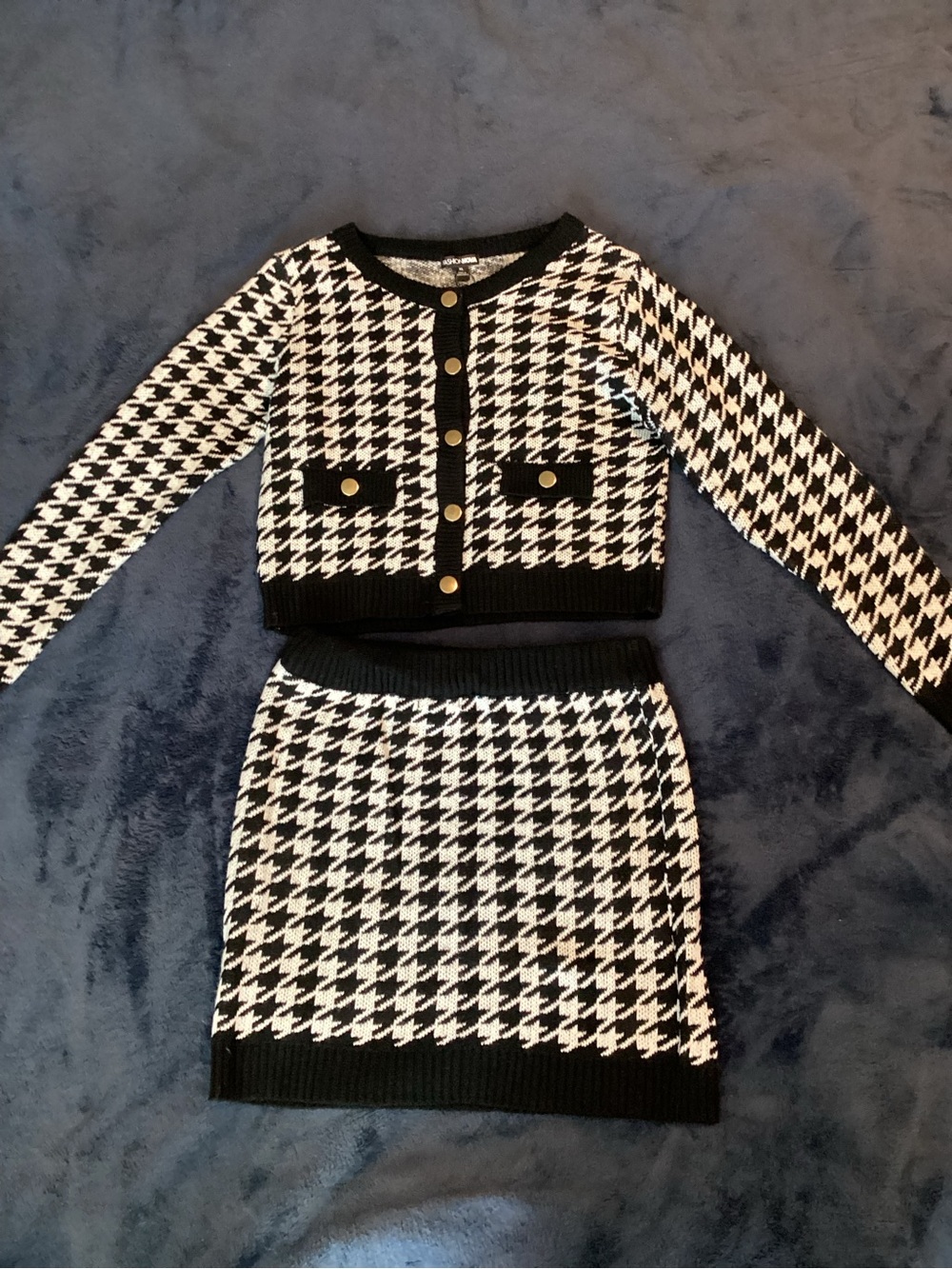 Fashion Nova Black & White Houndstooth Knit Two-Piece Skirt Set